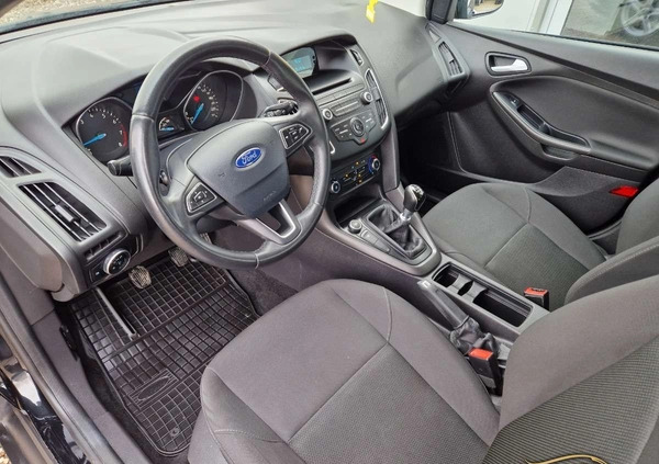 Ford Focus cena 31900 przebieg: 174457, rok produkcji 2016 z Słupca małe 497